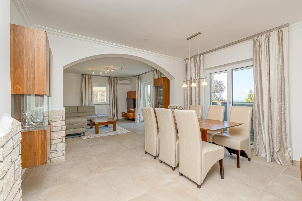 Villa Milena With Pool And Sea View Crveni Vrh Buitenkant foto